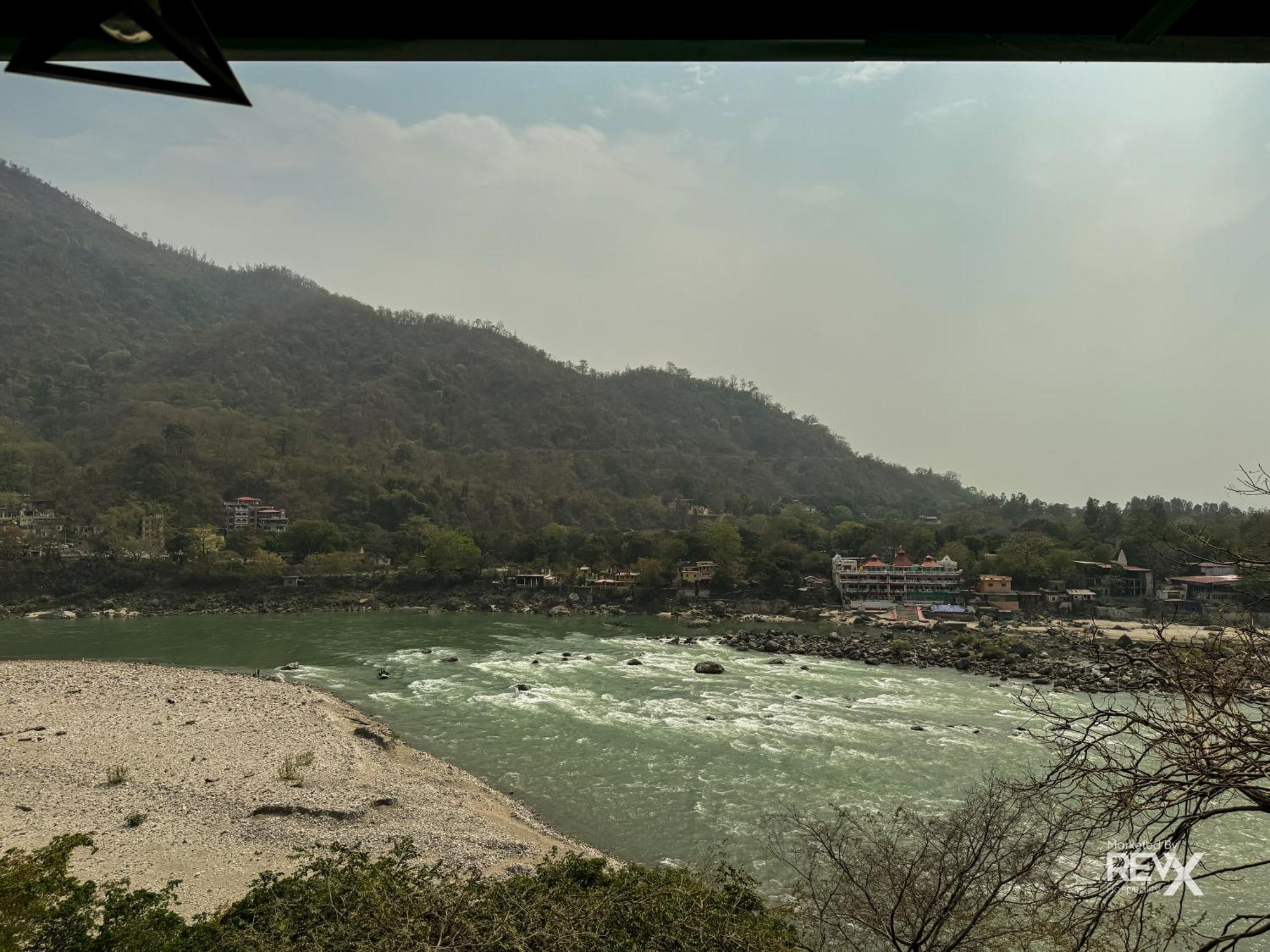The Leisure Cave On The Ganges Hotell Rishīkesh Exteriör bild