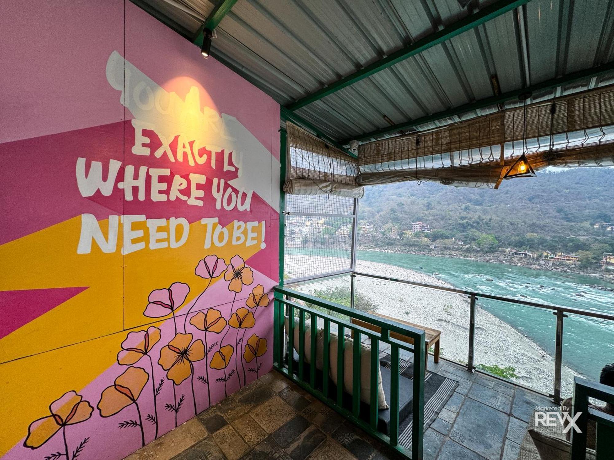 The Leisure Cave On The Ganges Hotell Rishīkesh Exteriör bild