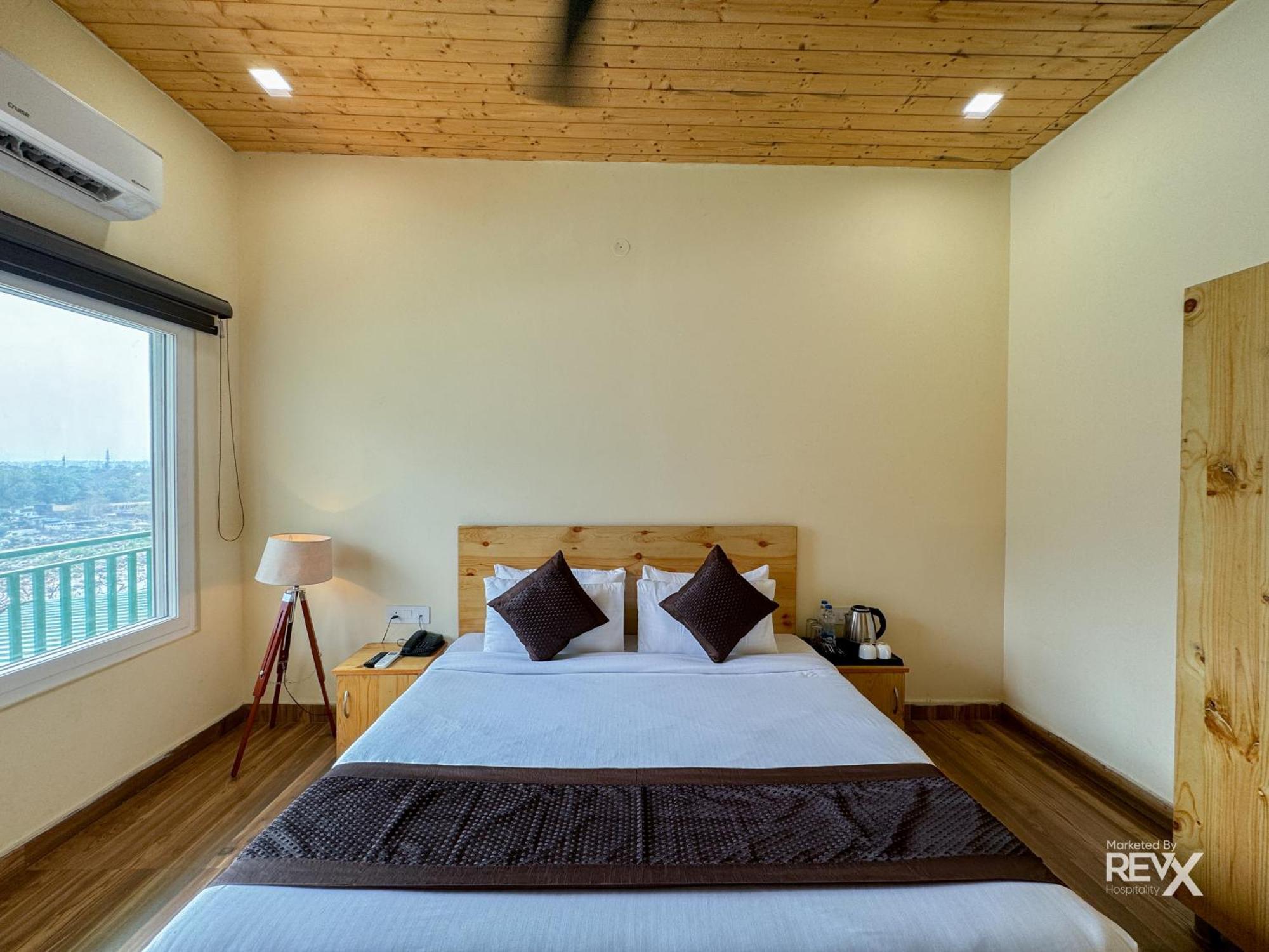 The Leisure Cave On The Ganges Hotell Rishīkesh Exteriör bild