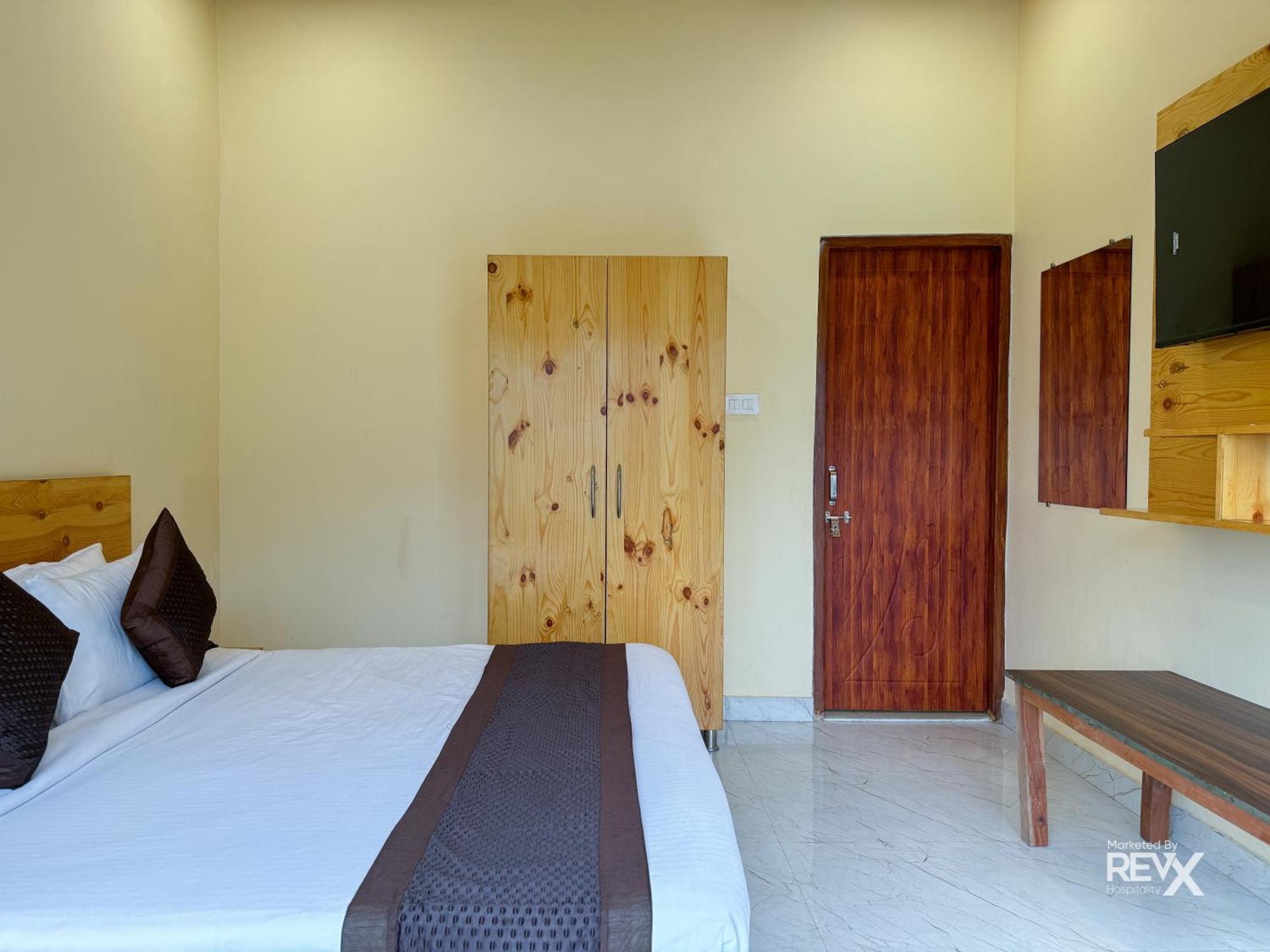 The Leisure Cave On The Ganges Hotell Rishīkesh Exteriör bild