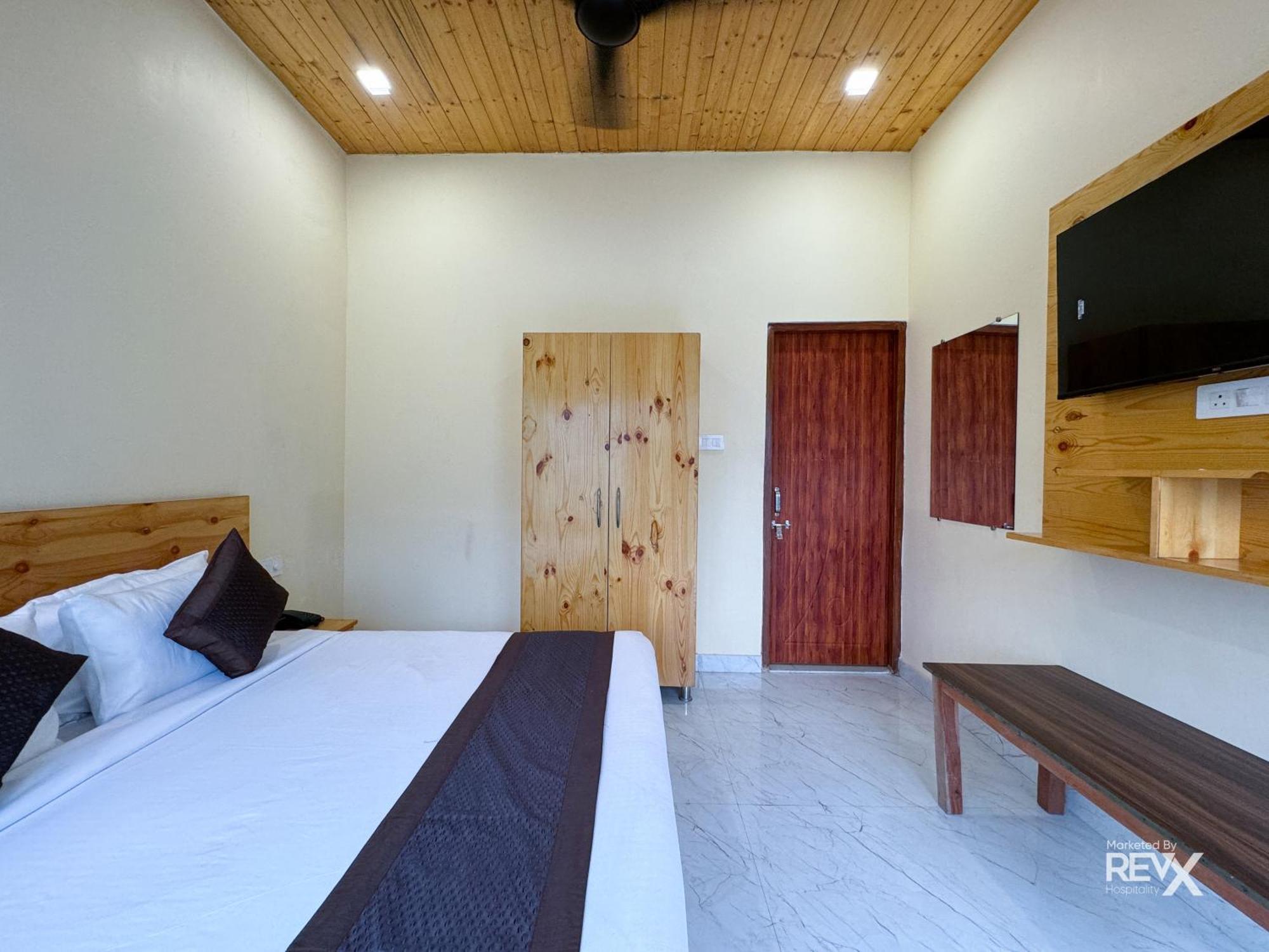 The Leisure Cave On The Ganges Hotell Rishīkesh Exteriör bild