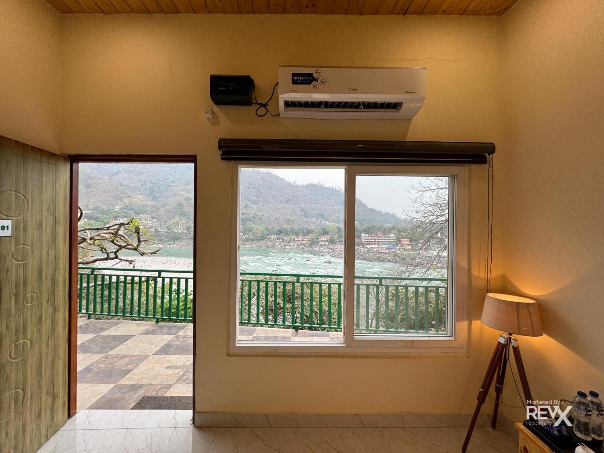 The Leisure Cave On The Ganges Hotell Rishīkesh Exteriör bild