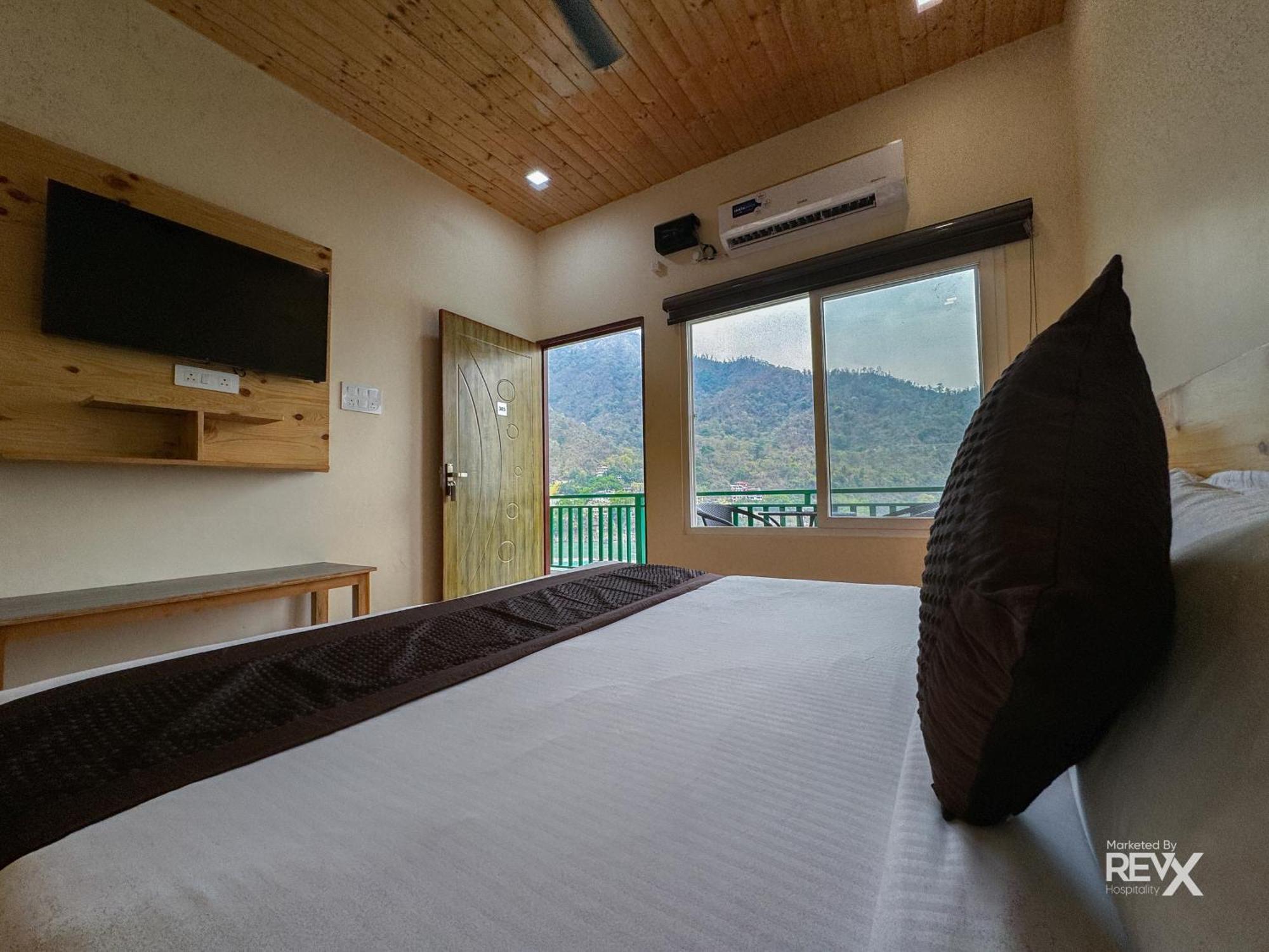 The Leisure Cave On The Ganges Hotell Rishīkesh Exteriör bild
