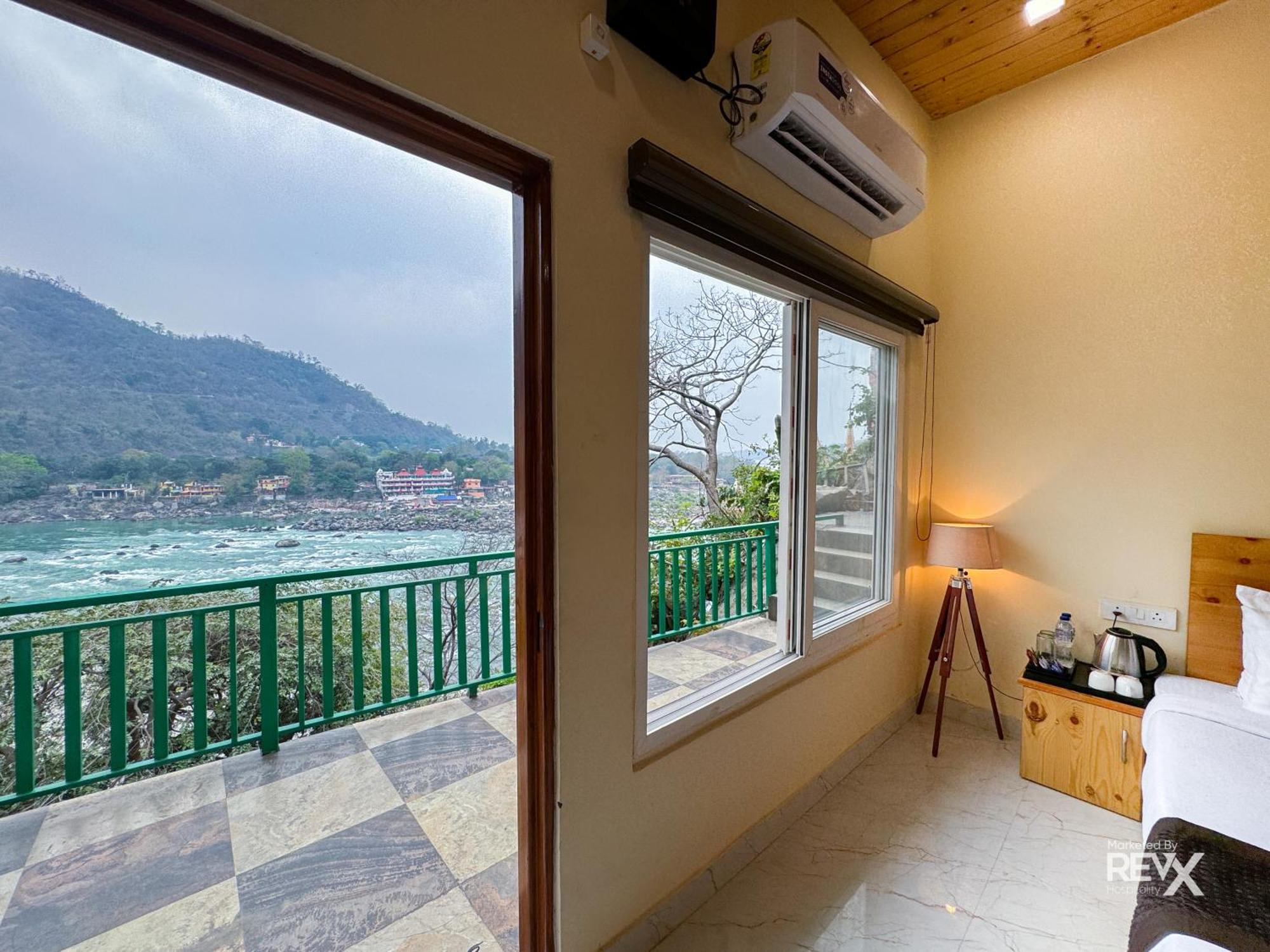 The Leisure Cave On The Ganges Hotell Rishīkesh Exteriör bild
